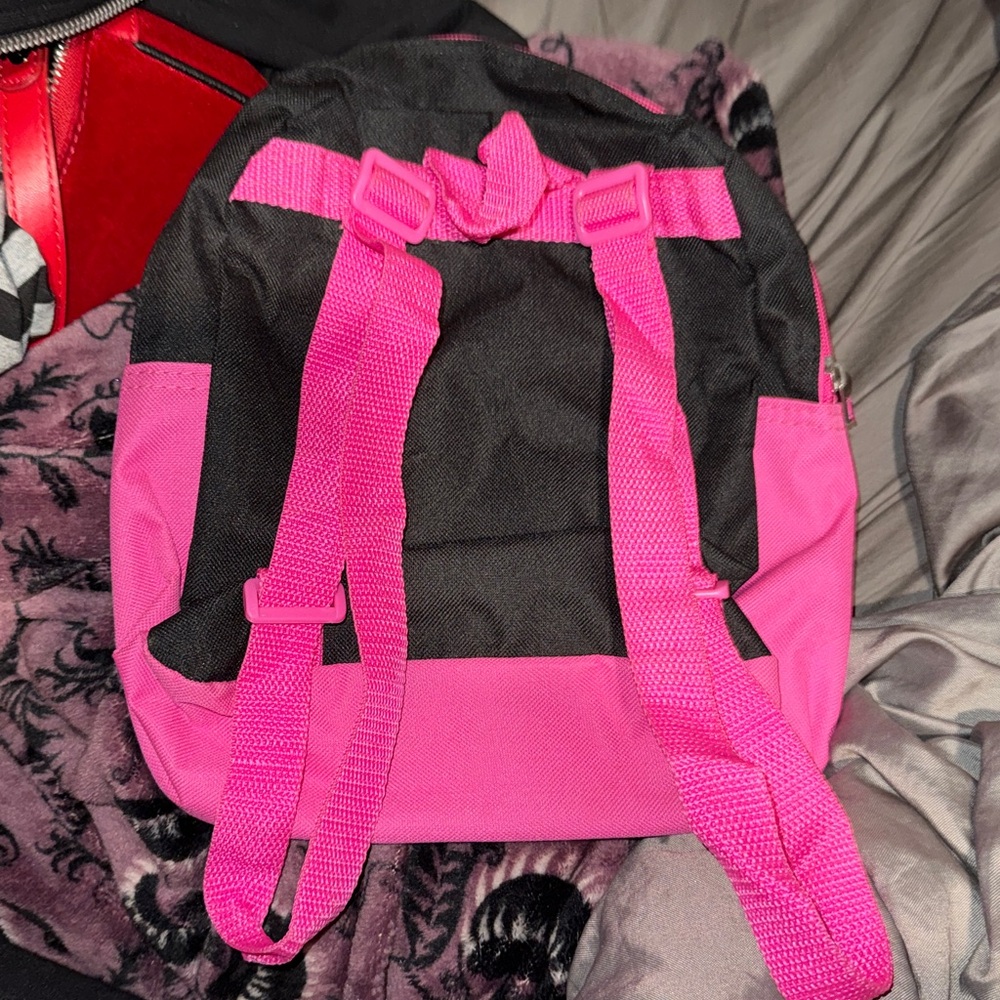 Hello Kitty Small Backpack!!! - Picture 2 of 5